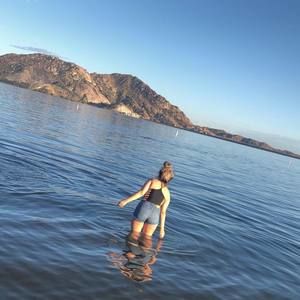 Meet your Posher, Esmeralda